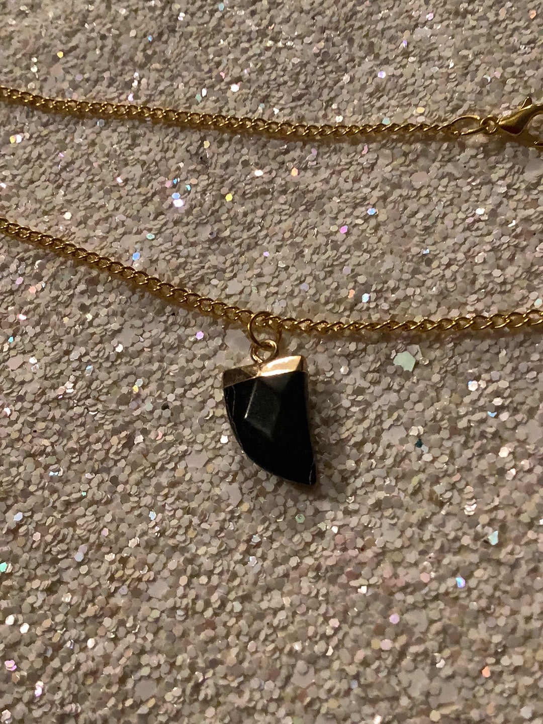 Shark Tooth Gemstone Crystal Pendant Necklace.